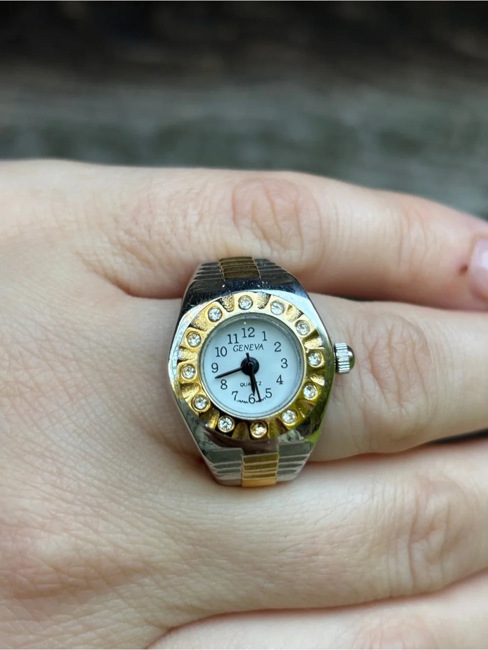 Vintage 90s Stretchy Geneva Ring Watch